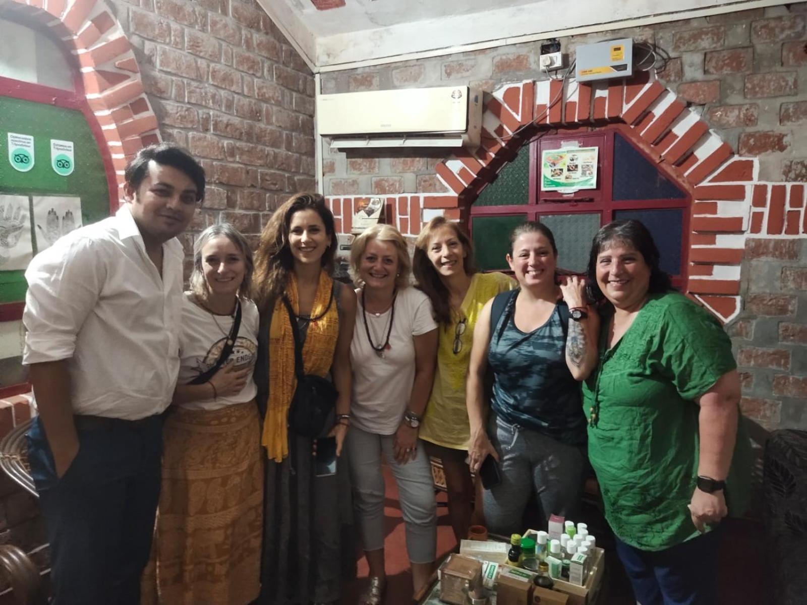 Khajuraho Glory Homestay Екстериор снимка