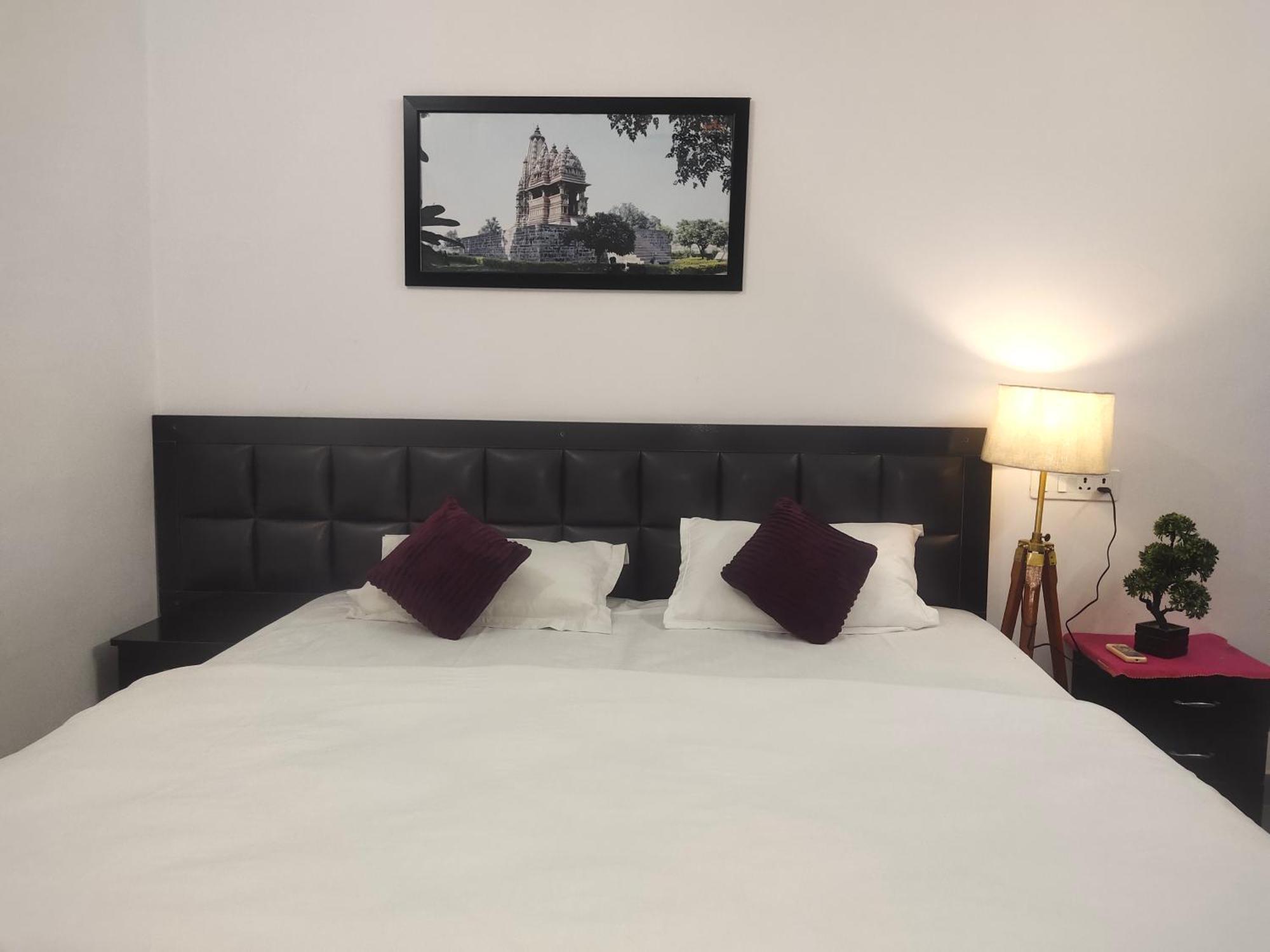 Khajuraho Glory Homestay Екстериор снимка