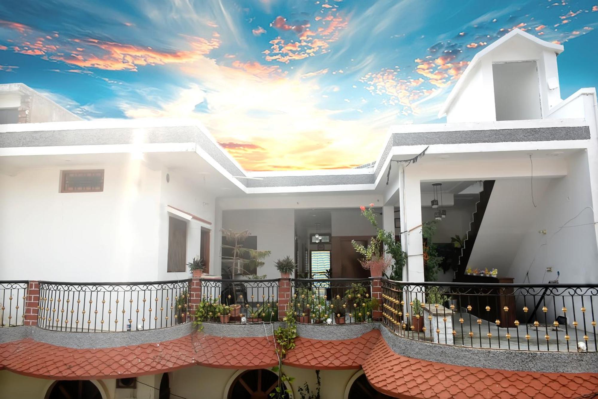 Khajuraho Glory Homestay Екстериор снимка