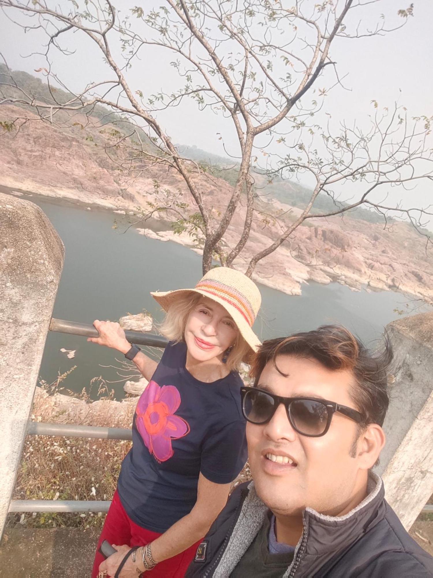 Khajuraho Glory Homestay Екстериор снимка