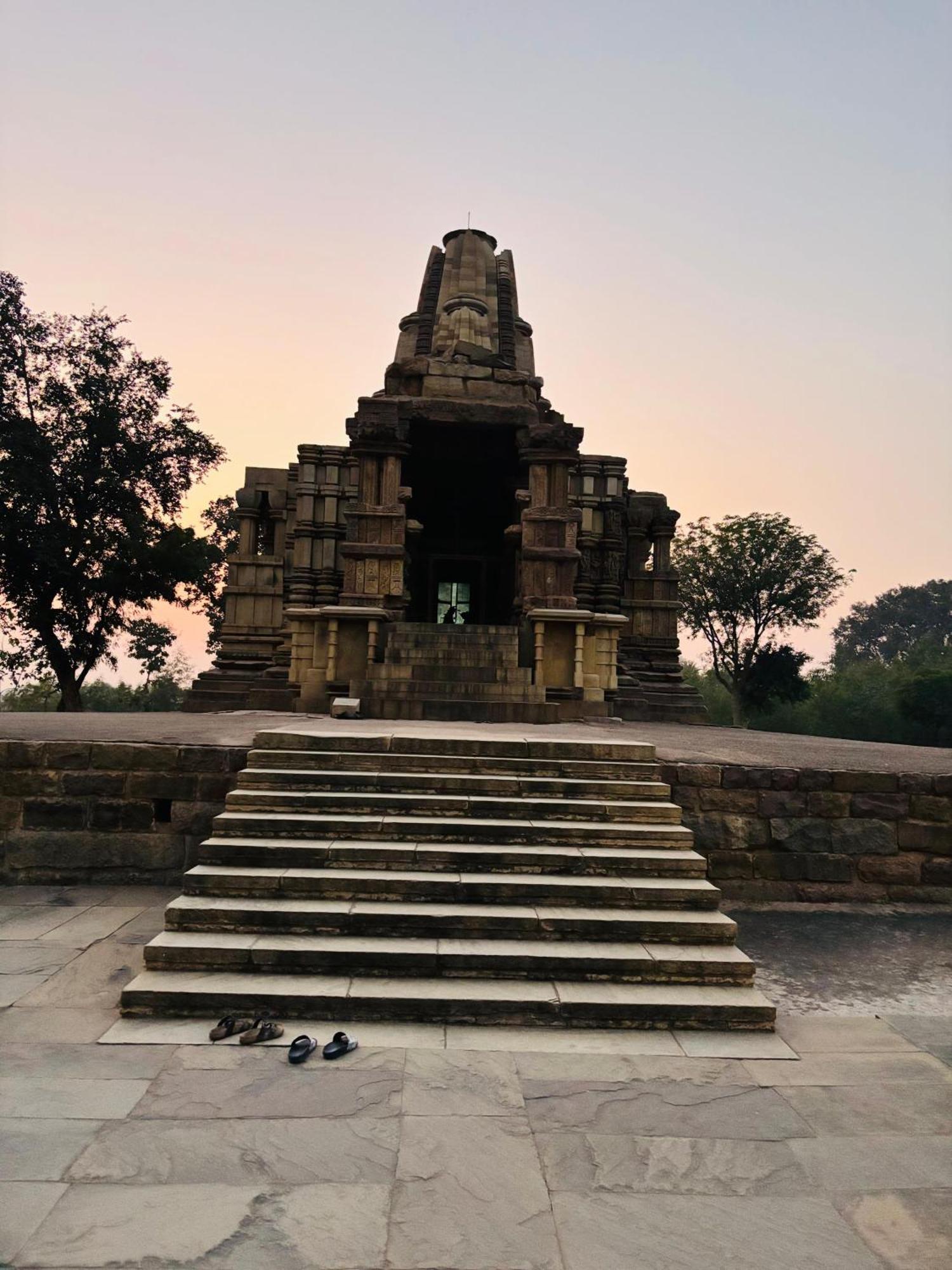 Khajuraho Glory Homestay Екстериор снимка