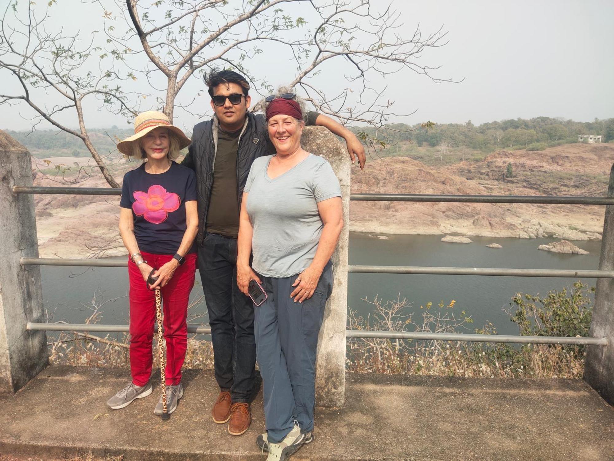 Khajuraho Glory Homestay Екстериор снимка