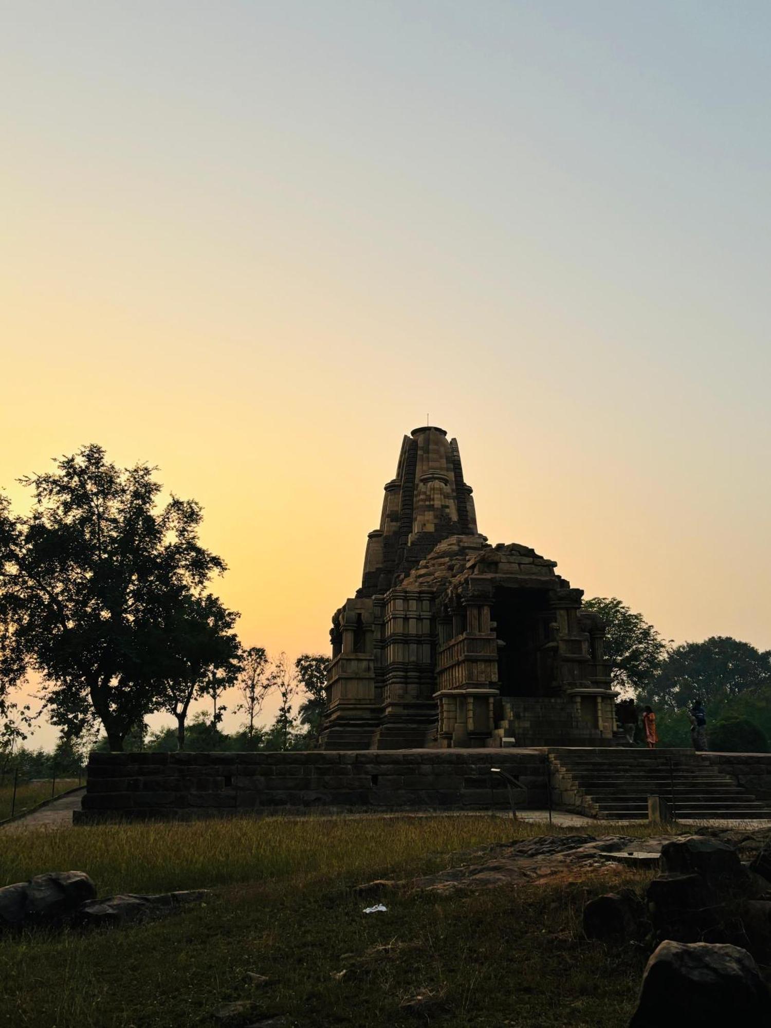 Khajuraho Glory Homestay Екстериор снимка